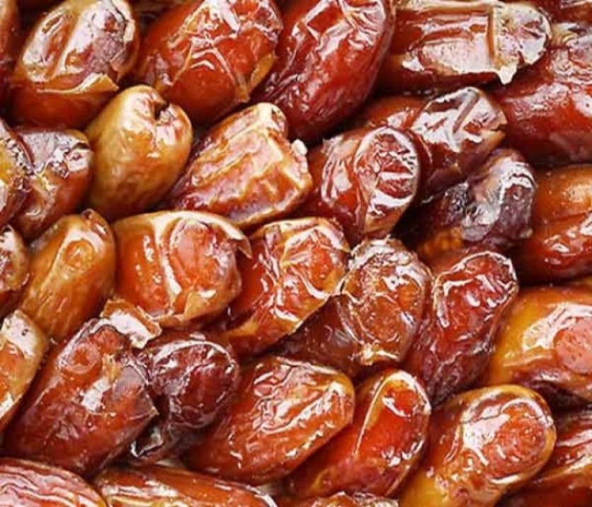 medjoul datewholesale crispy freeze dried strawberry snack organic dried pitted dates with premium quality dried fruits for sale