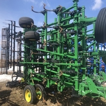 Agricultural 730 Air Disk Drill Seeding Machine for sale