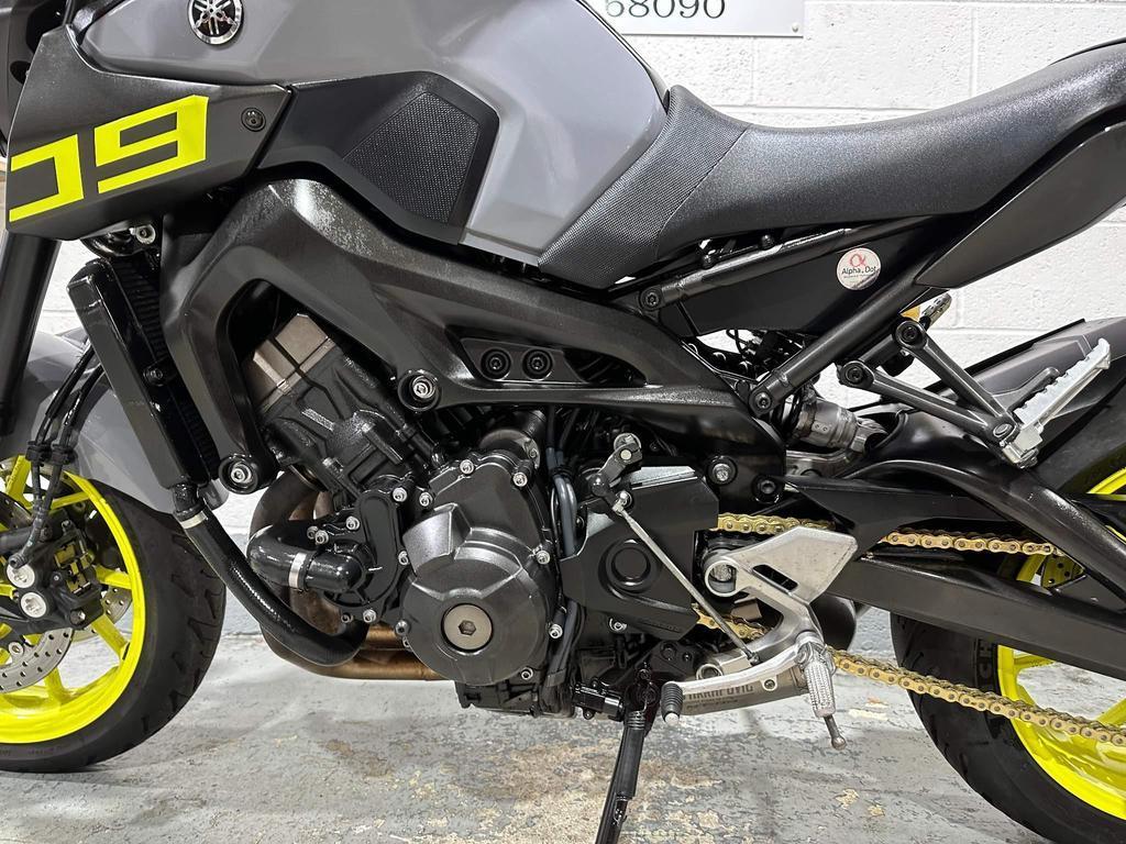 Speed Fairly Used Best Price Wholesales Yamaha MT-09 850 850cc used sport bike for sale