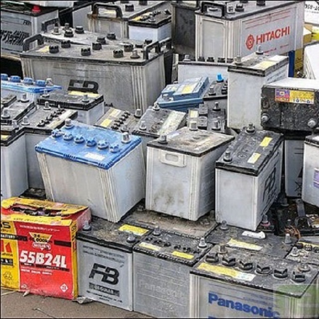 Cheap Wholesale Drained Lead Acid Battery Scrap at Factory Cost / Used Car Battery Scrap for Sale