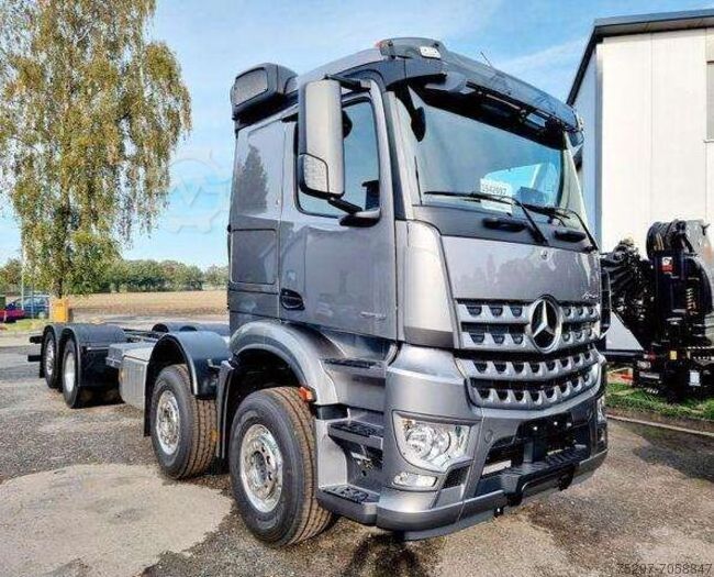 Mercedes Right Hand Drive 4-10 ton arocs Dump Tipper Truck