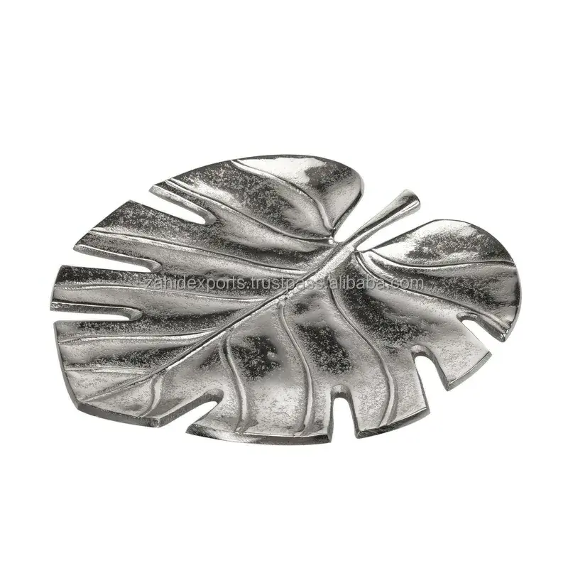 Standard Design Salad Serving Metal Tray Vintage Theme Tray With Modern Shaped Serving Food Metal Tray