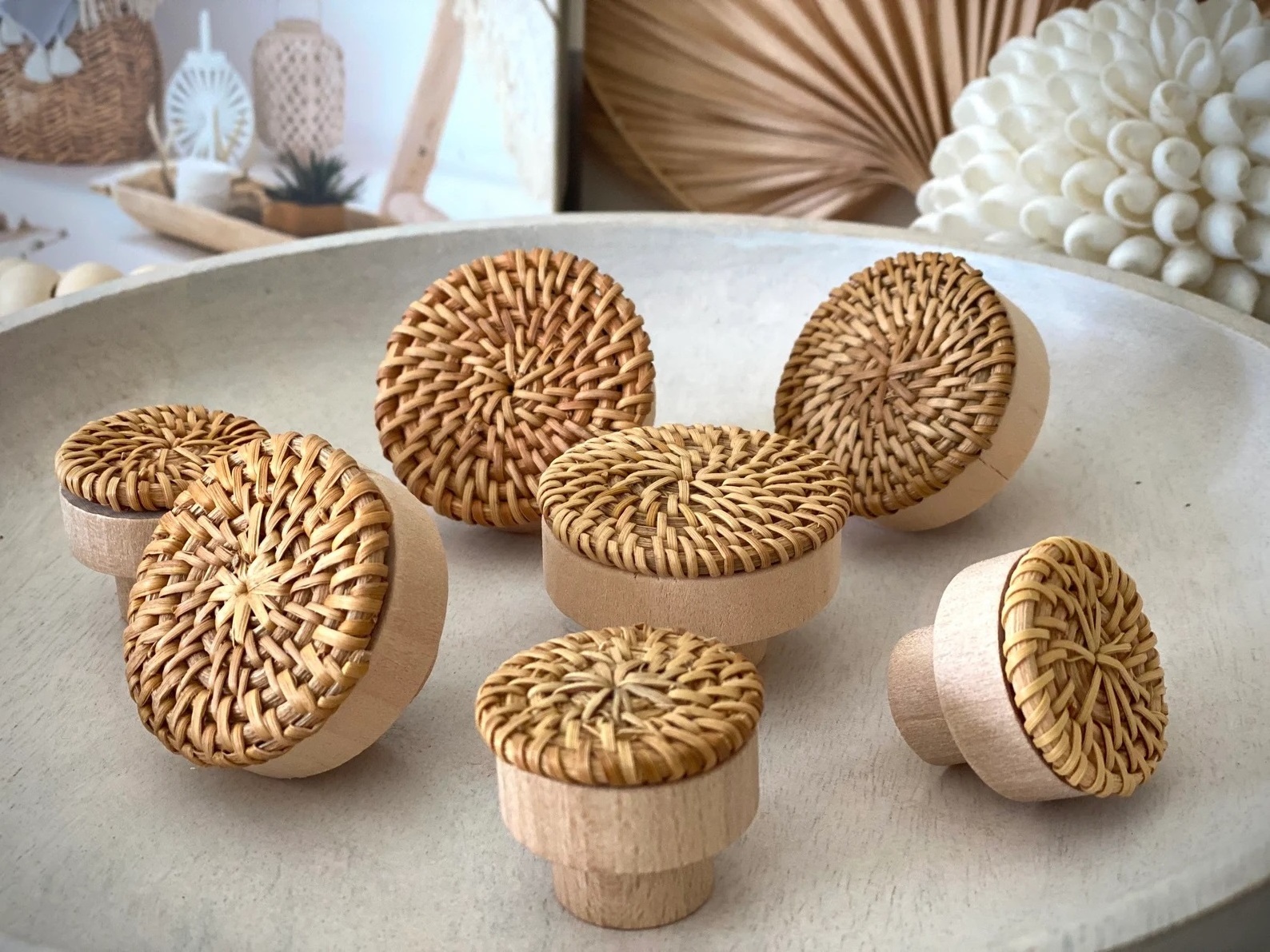 Boho Rattan Dresser Knobs Round Wooden Drawer Knobs Handmade Wicker Woven Screws for Furniture Knobs Cabinets Dresser Handles