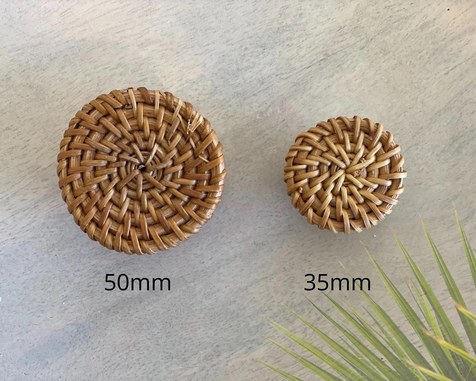 Boho Rattan Dresser Knobs Round Wooden Drawer Knobs Handmade Wicker Woven Screws for Furniture Knobs Cabinets Dresser Handles