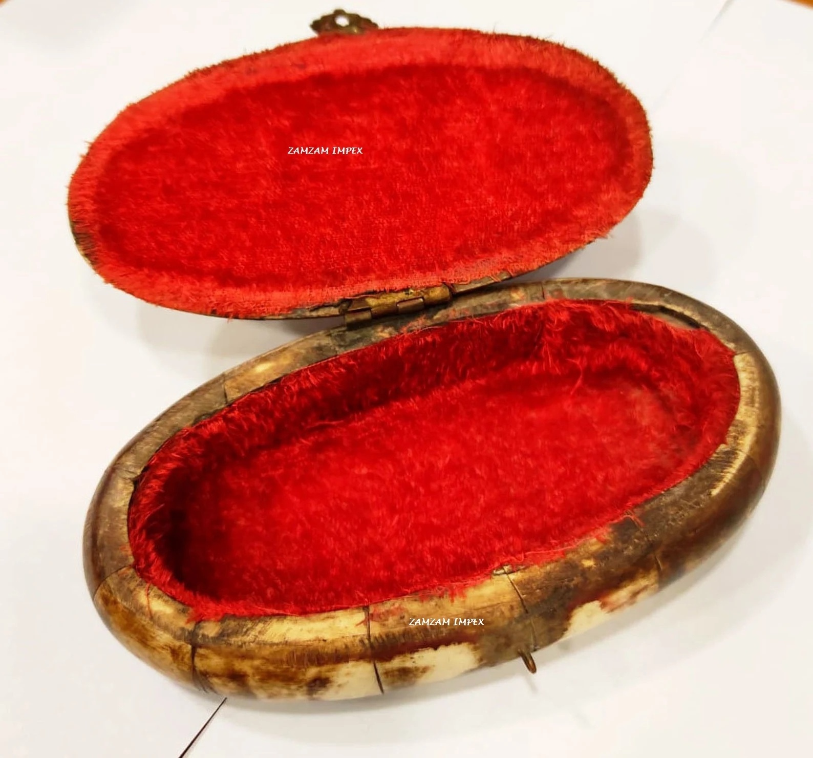 Camel Bone and Velvet Trinket jewelry Box Oval Jewelry Box at reasonable rate by ZAMZAM IMPEX