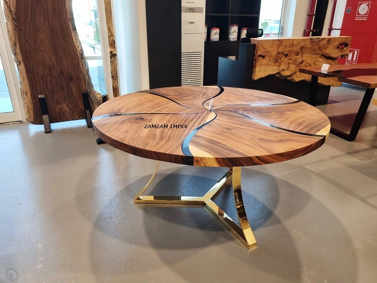 Custom Made Indian Acacia Wood Black Epoxy Round Dining Table By ZAMZAM IMPEX