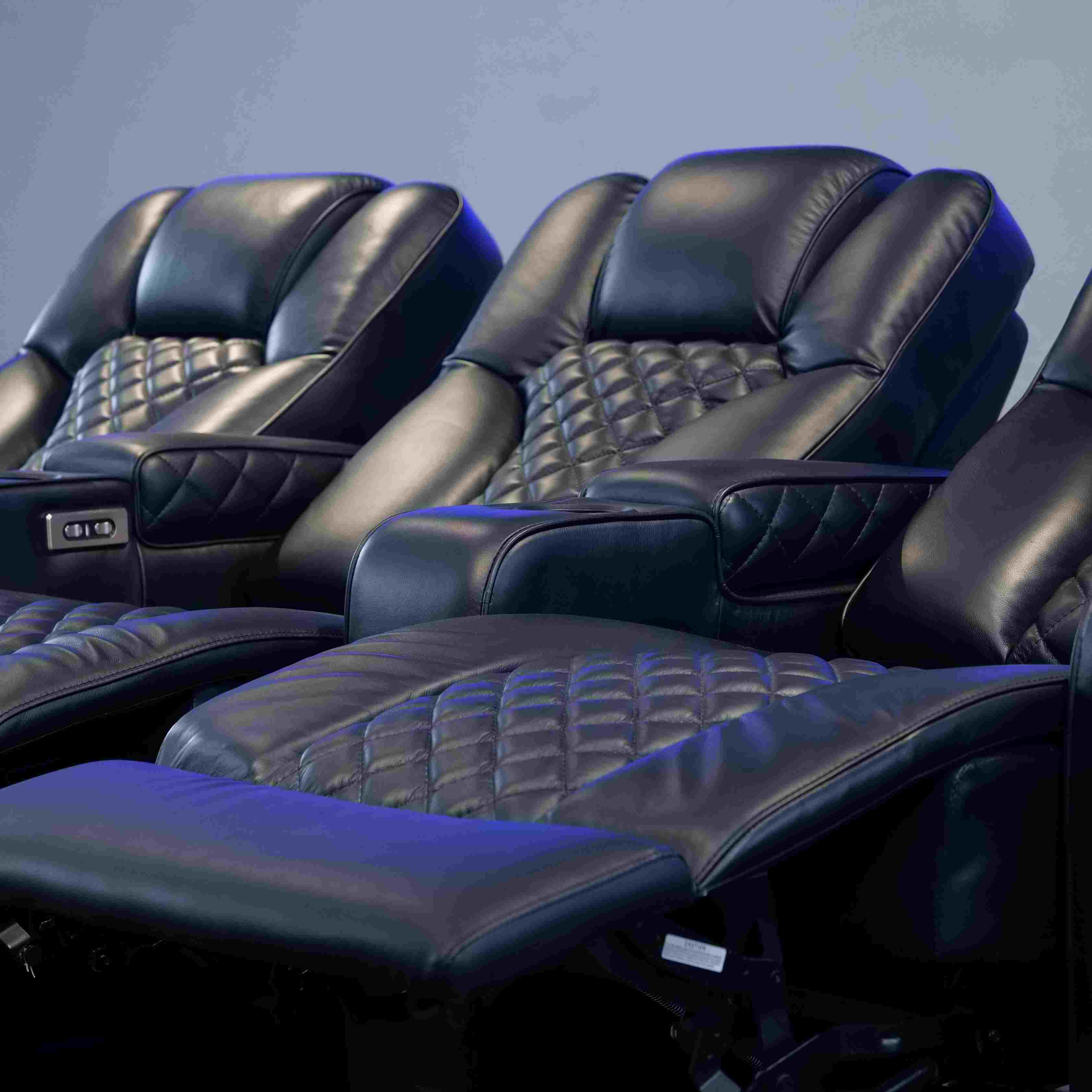 Electric adjustable Black Theater recliner sofa Leather cinema sofa Cinema massage chair living room sofa