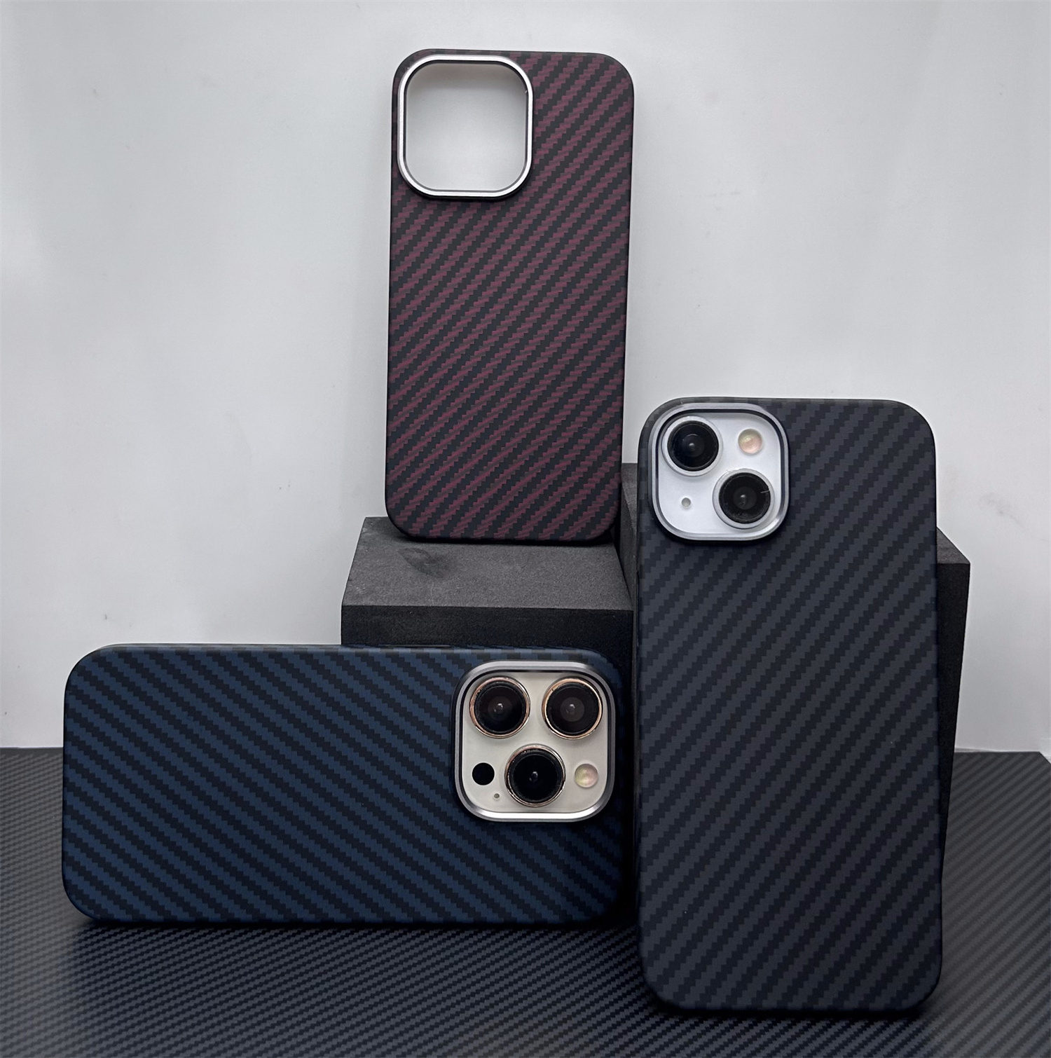 luxury anti fall carbon fiber magnetic phone case for iPhone 12 13 14 pro max carbon fiber phone case with lens protective