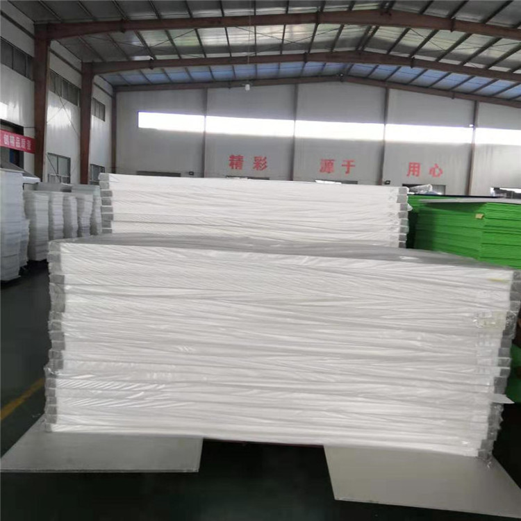 Fire retardant 4x2m ,1220 x 2240 mm size pig farm airways correx sheet PP plastic corrugated sheet pad board