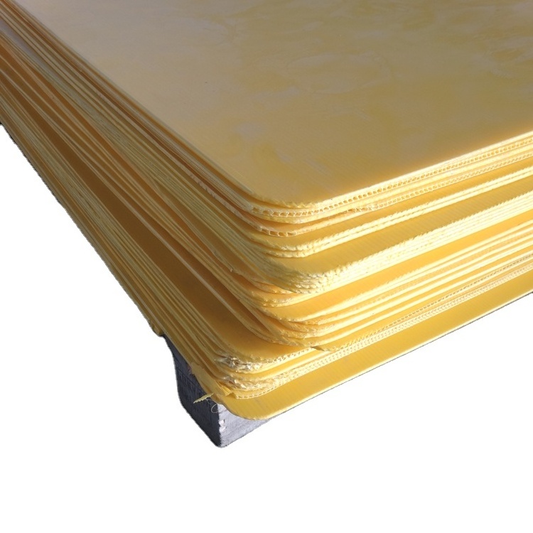 Layer Pads of polypropylene corrugated sheets or pp honeycomb board with Rounded corners seal edges plastic cover sheets