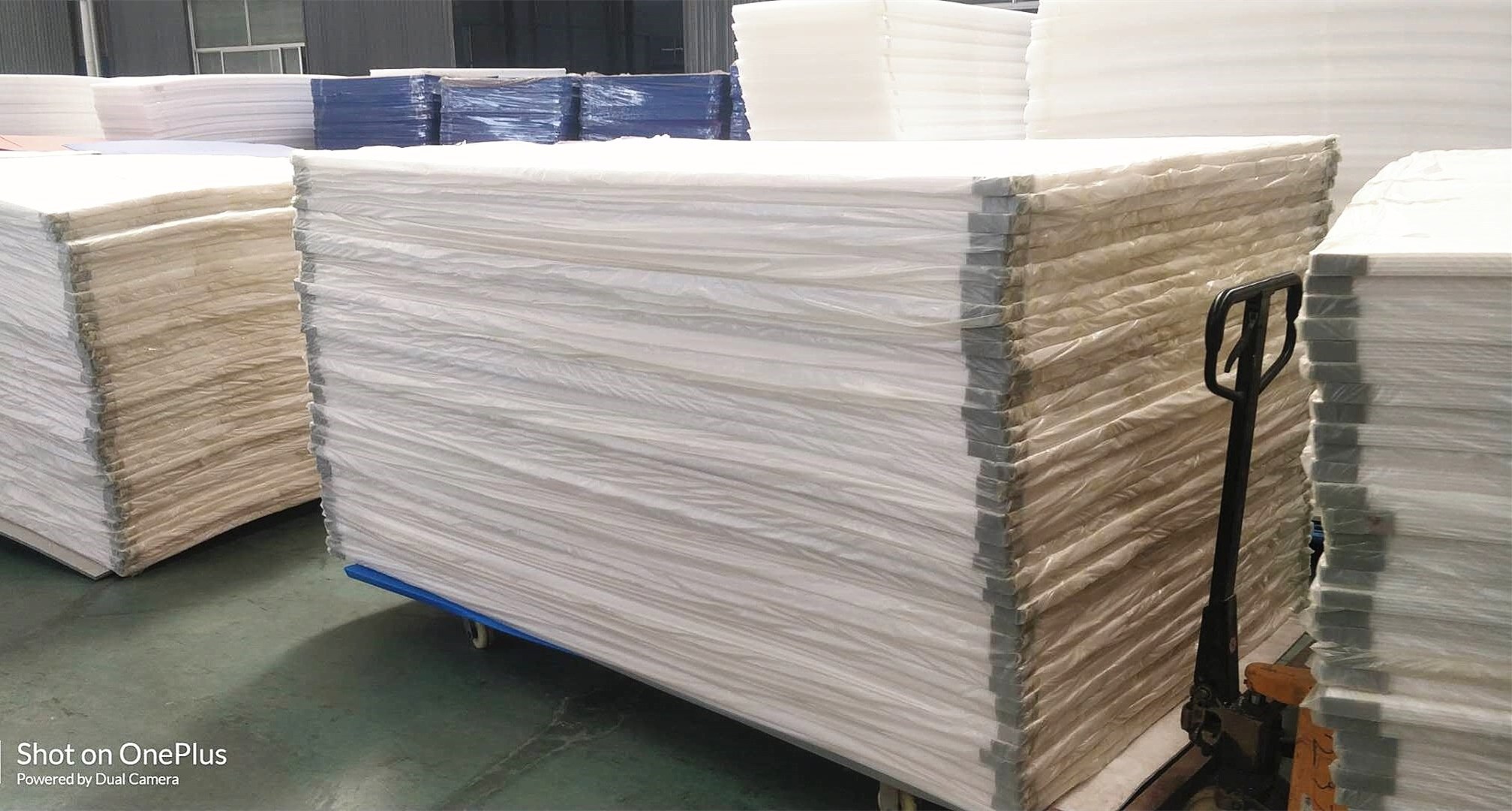 Low Price 4mm 5mm 6mm Plastic hollow PP corrugated sheet plastic corrugated cardboard sheets corrugated plastic packing sheet