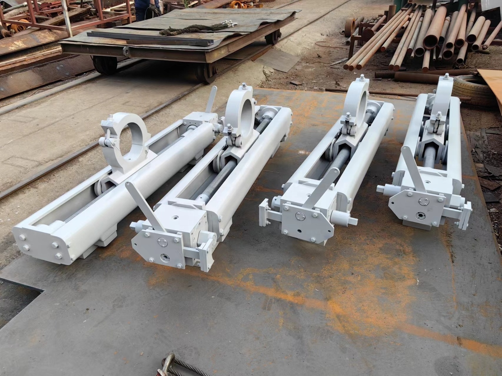 Felt tensioner paper machine spare parts stretcher pneumatic electric felt tensioner for paper mill