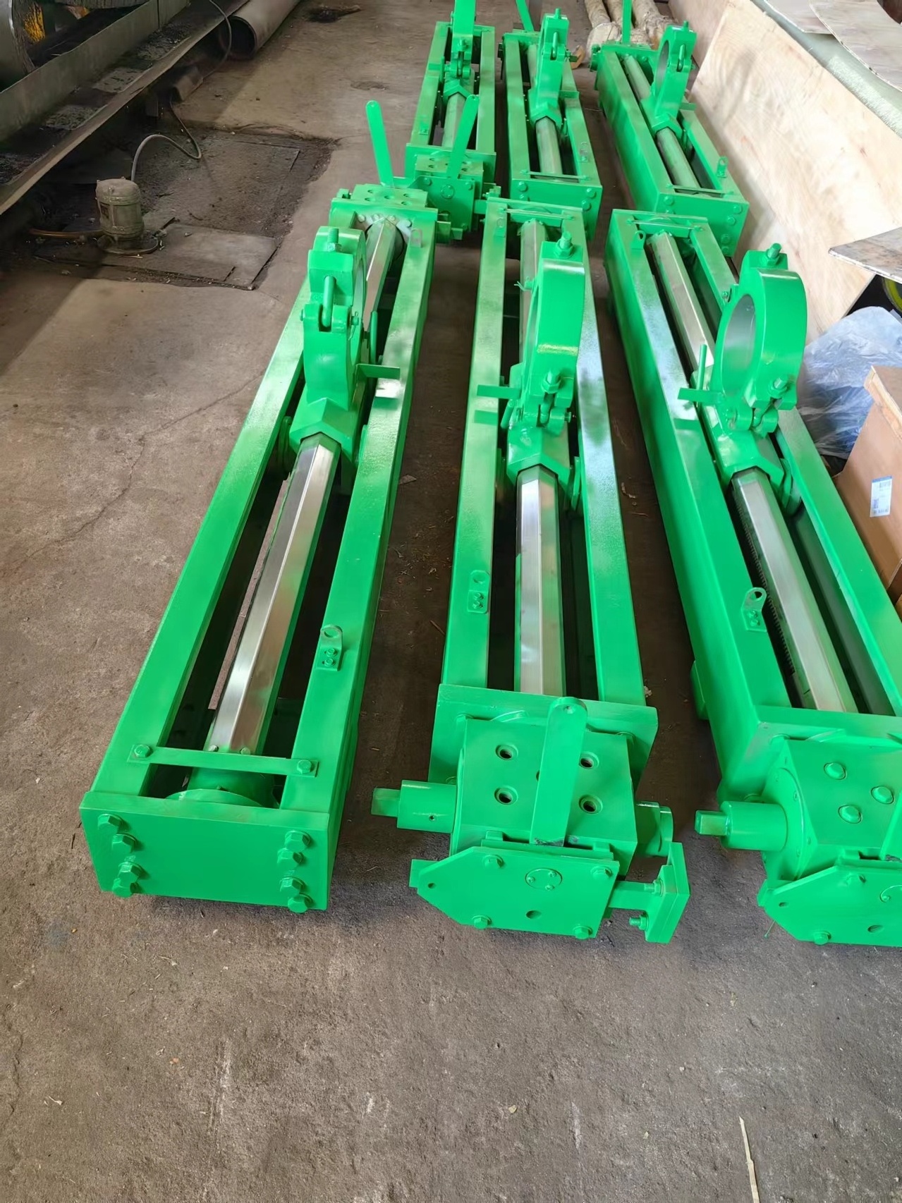 Felt tensioner paper machine spare parts stretcher pneumatic electric felt tensioner for paper mill