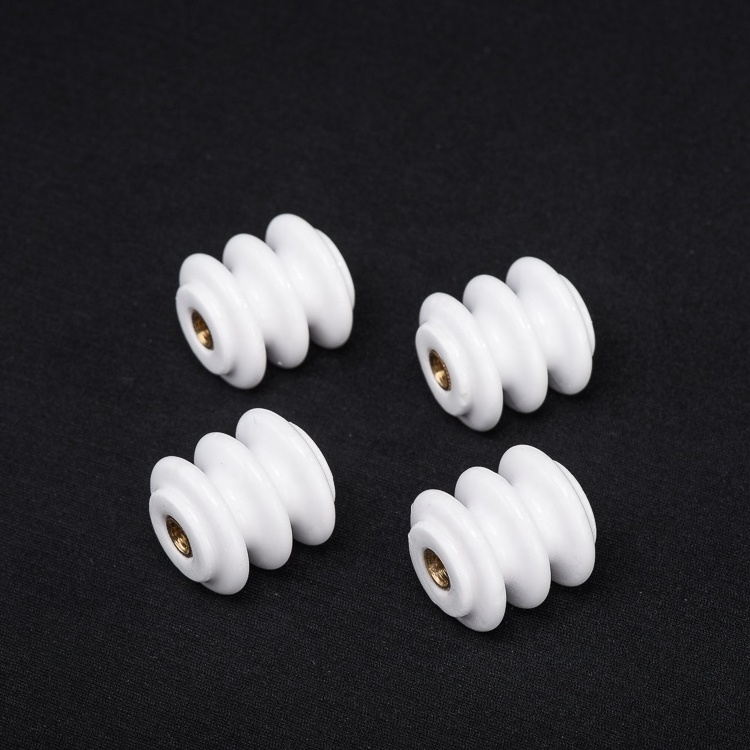 Glazed High Heat Steatite Ceramic Isolator Yarn Guide Wheel Coil Guide Pillar Column Ceramic