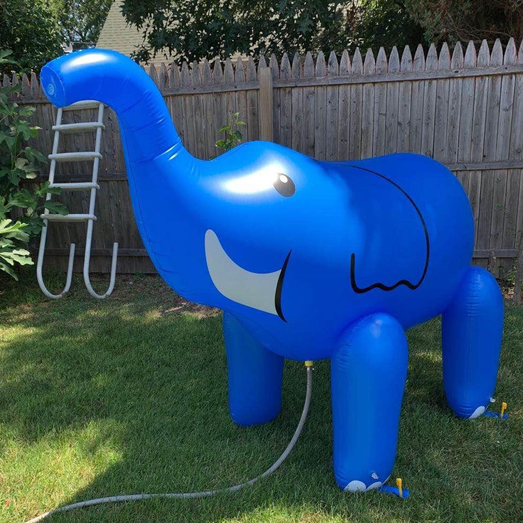 Outdoor water park elephant shape  blue splash spray water toys inflatable elephants