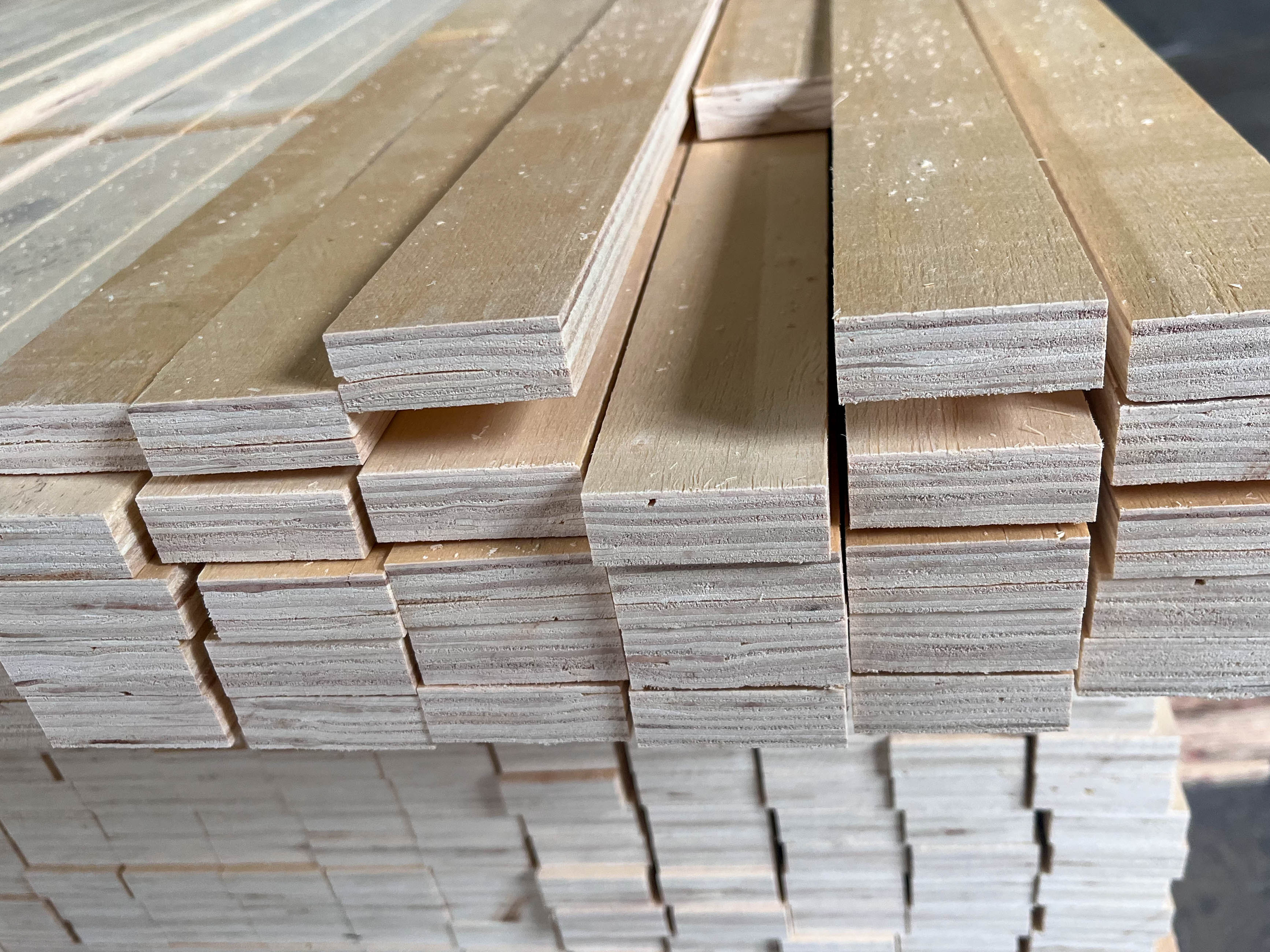 LVL Lumber for Construction Timber Plywood for Making Wooden Houses Supplier Packed LVL Material