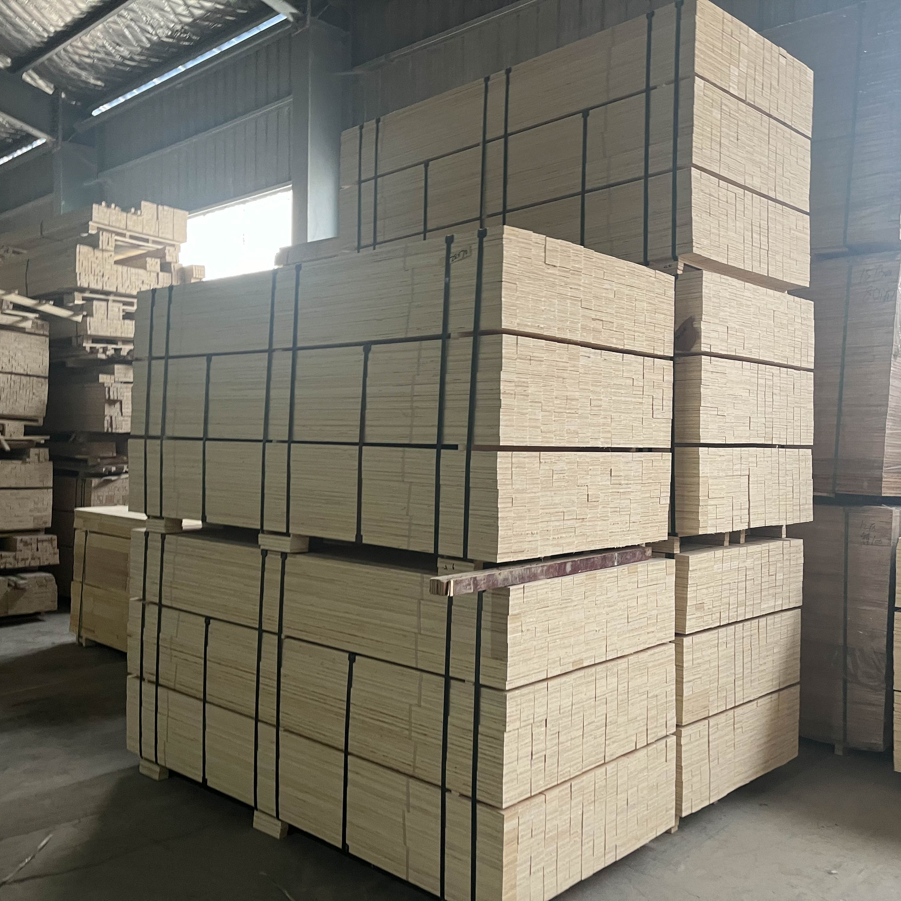 China manufacturers 18mm building decoration plywood prices