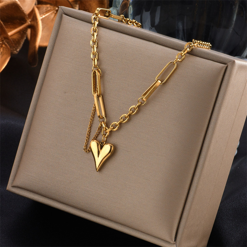 Stainless Steel Fashion Jewelry Necklace Waterproof 18k Gold Plated Roman Numeral Heart Necklace Stainless Steel