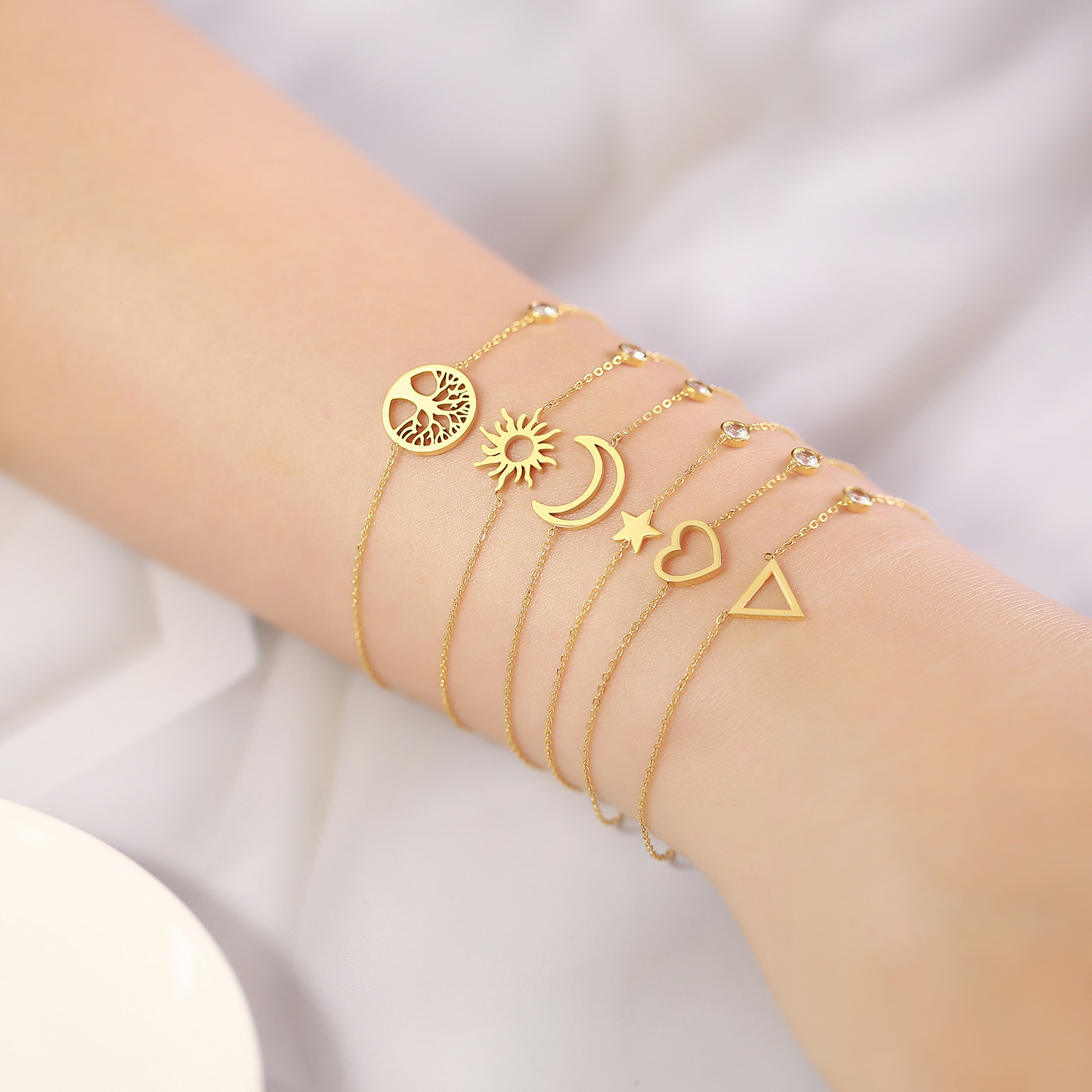 Dainty Stainless Steel Jewelry Waterproof Moon Heart Sun Star Charms Bracelet Cz 18K Gold Plated Bracelet Women