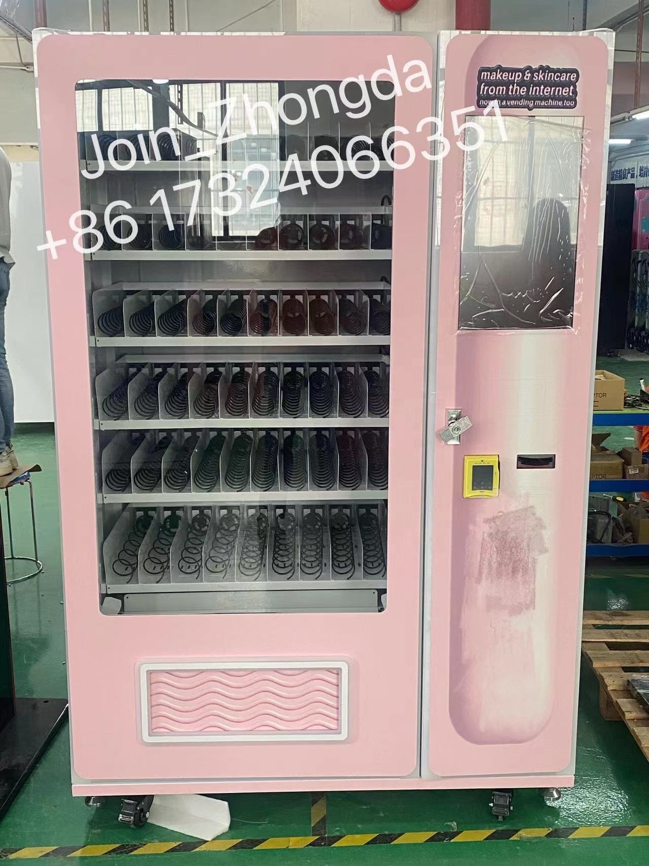 21.5 digital screen mechanical automatic credit card coin-operated beauty vending machine perfume vending machine