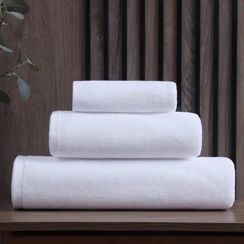 Hotel Towels Luxury Set 100% Cotton Bathroom Towels 70*140 500gsm 32s Yarn White Soft Face Towel Custom Logo And Size