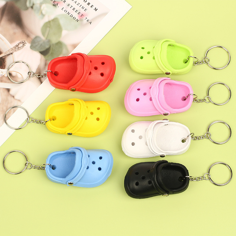 wholesale personalized slippers couple key chain ring car bag pendant mini croc shoe charms keychain