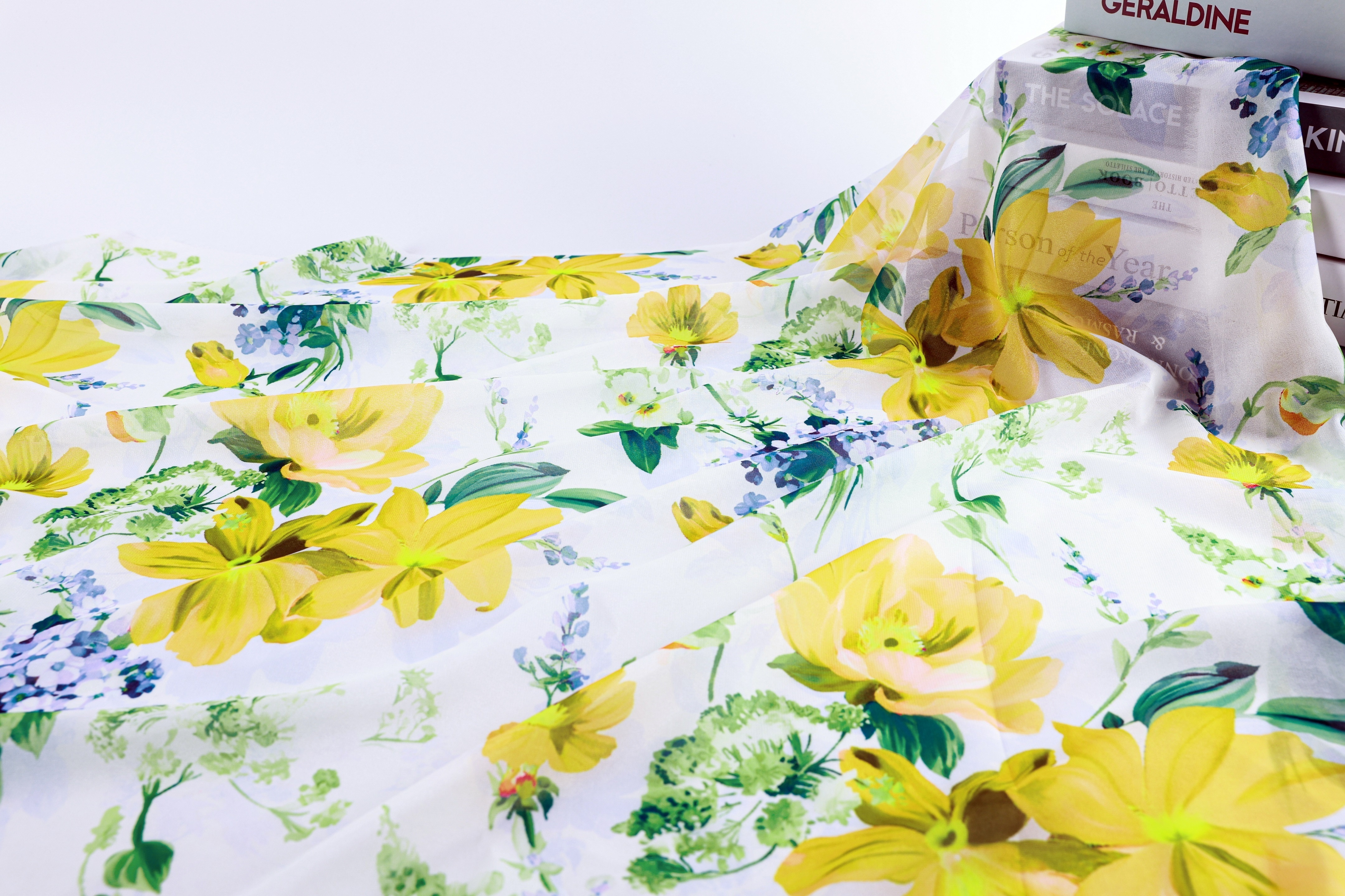 Sunshine Light Printed Premium Shifon Fabric Custom Floral Polyester Chiffon Printing Fabric For Clothing Dress