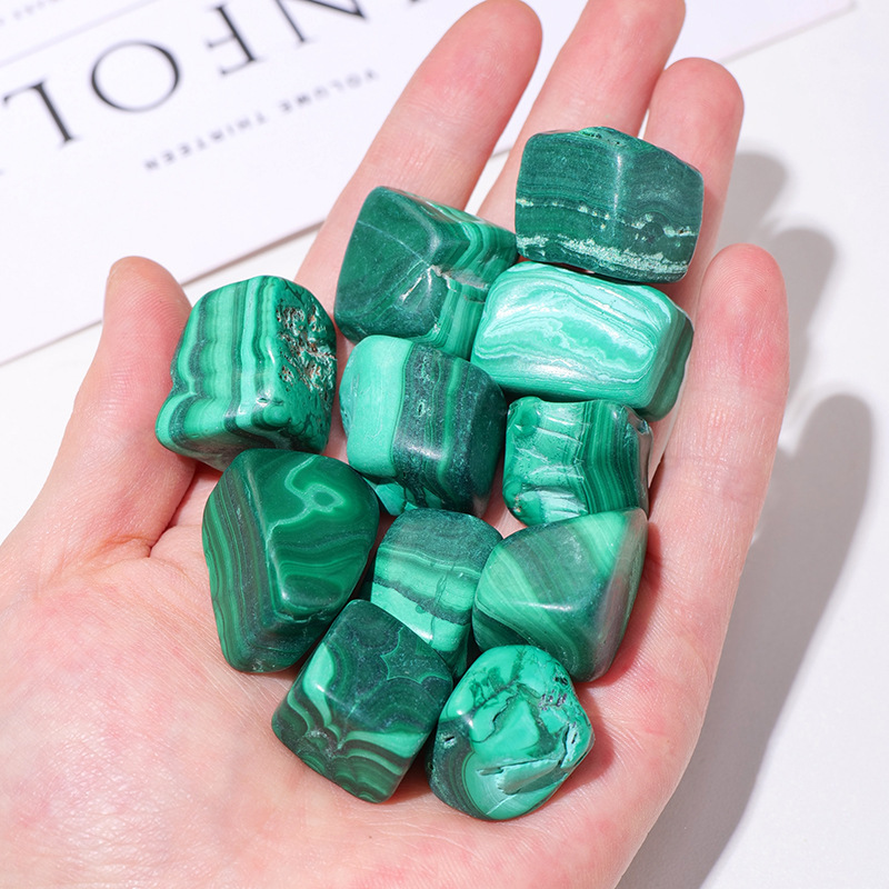 wholesale 2~3cm natural malachite polished raw crushed stone crystal ore specimen fish tank landscaping malachite rock stone