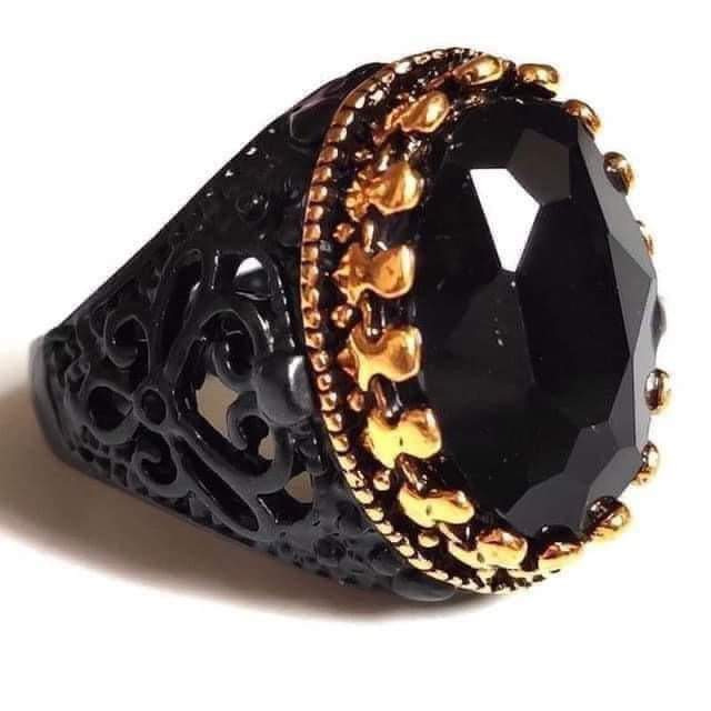 Hot selling accessories Serpentine wrapped black flat stone ring men's vintage pattern open ring