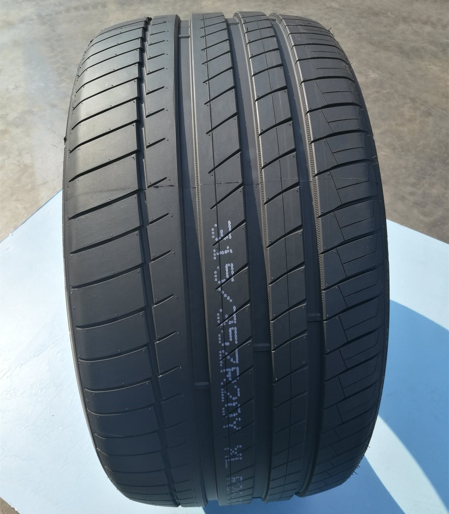 High Quality Drifting tyres 265/35/18 255/35/18 235/40/18 225/45/18 225/40/18 Car Racing Tires