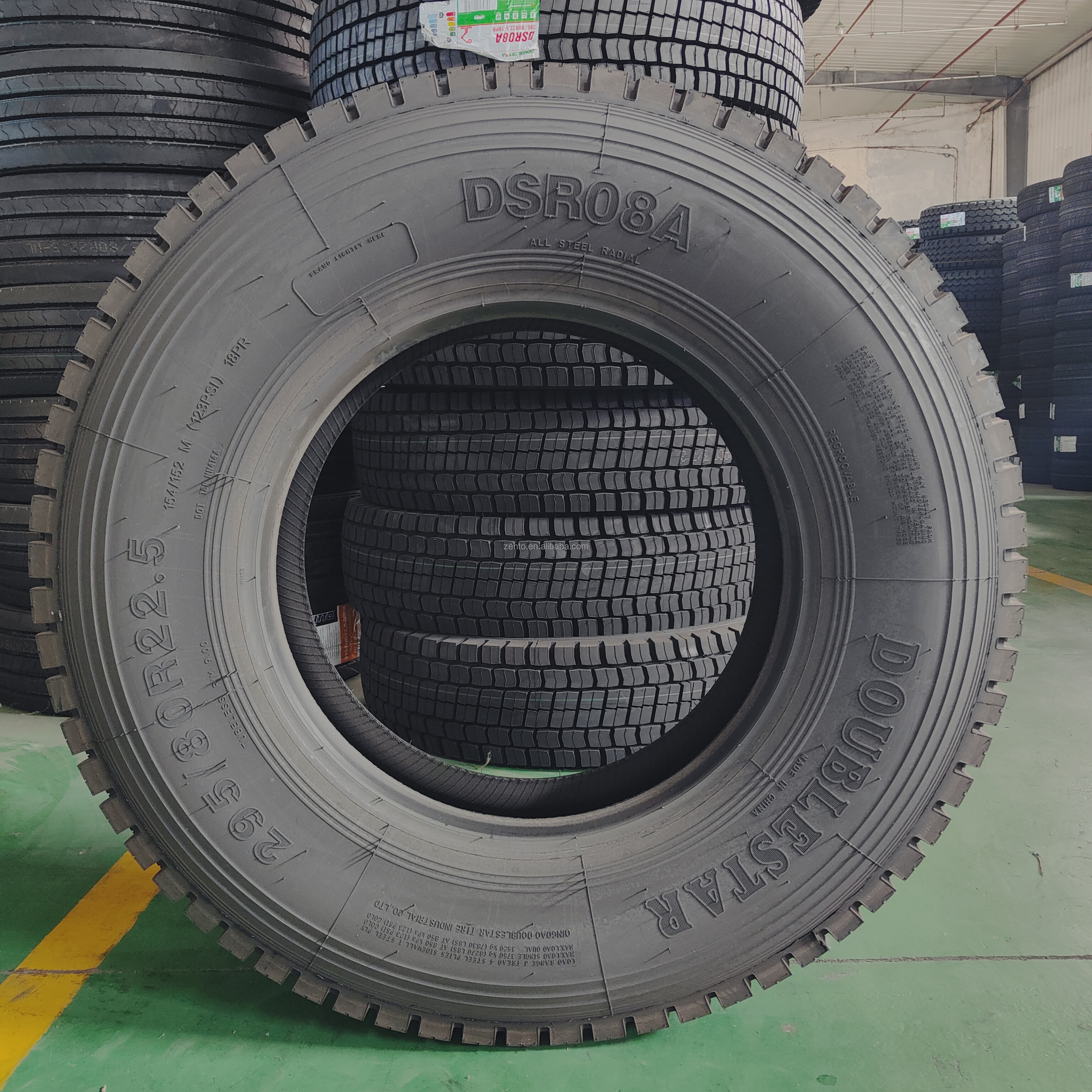 China Famous Brand Doublestar Toway Driving DSR08A 315 70 R22.5 Truck Tires