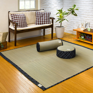 High quality Japanese rug made of plant based soft rush Tatami, floor mat vegan material dust free