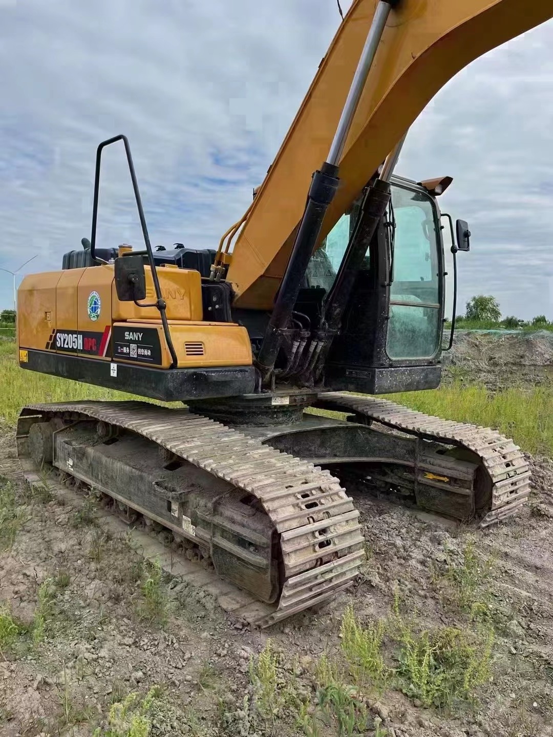 ChinaFamous Sany SY205H DPC Used Excavator 20 Ton Hydraulic Tracked Excavator SY205 in Good Condition  for Sale