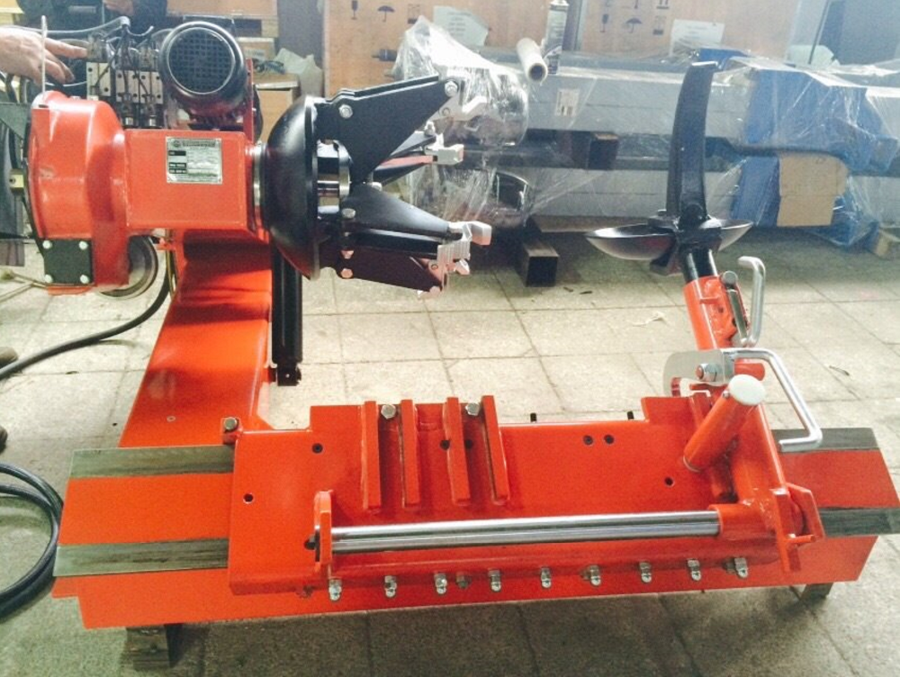 Universal Heavy Duty Tyre Changer