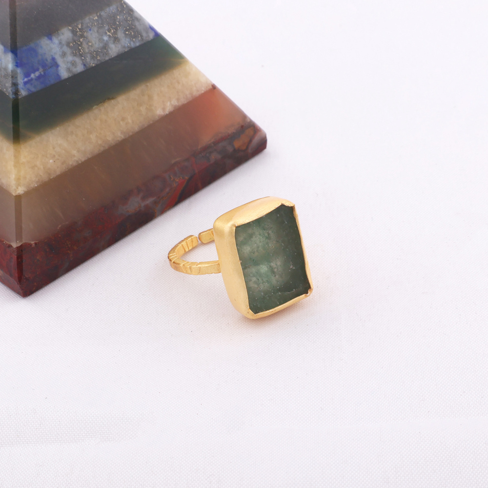 Rectangle customized gemstone ring natural large size green strawberry quartz designer band ring dull gold plated flexible rings