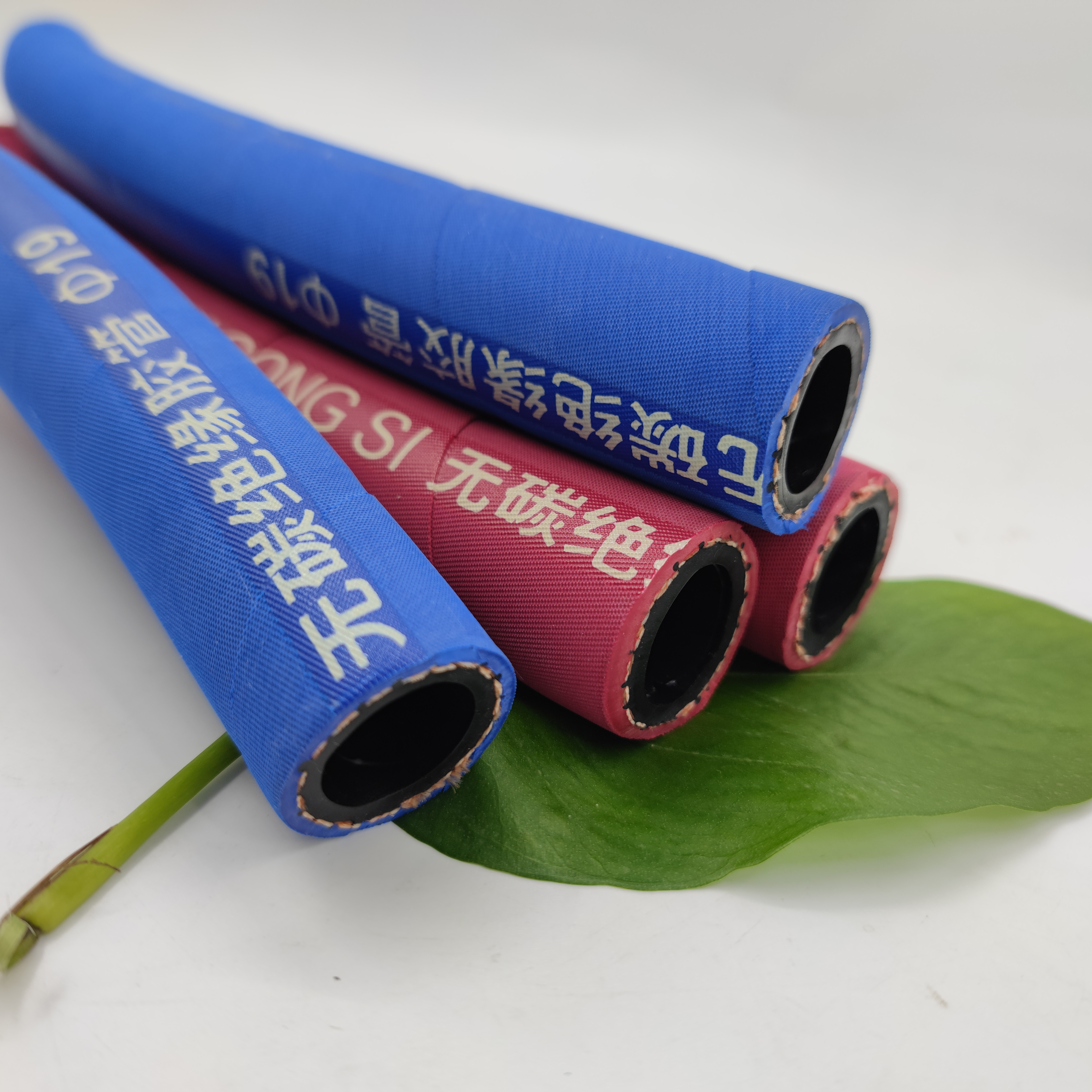 Carbon-free insulated hose, intermediate frequency furnace water-cooling cable hose intermediate frequency furnace water supply