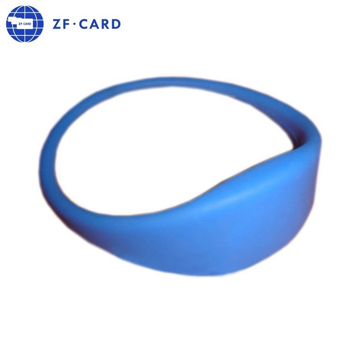 Anti-static and easy accessing RFID 13.56mhz bracelet hotel wristband