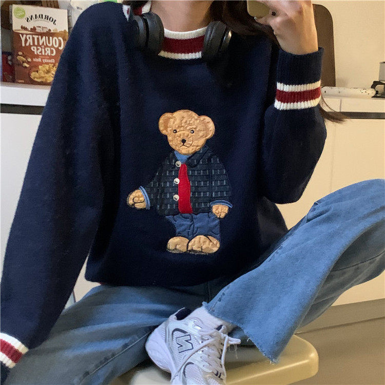 OEM Cute bear embroidery knit college style teddy bear jumpers crew neck loose pullover long sleeve sweater for girl student