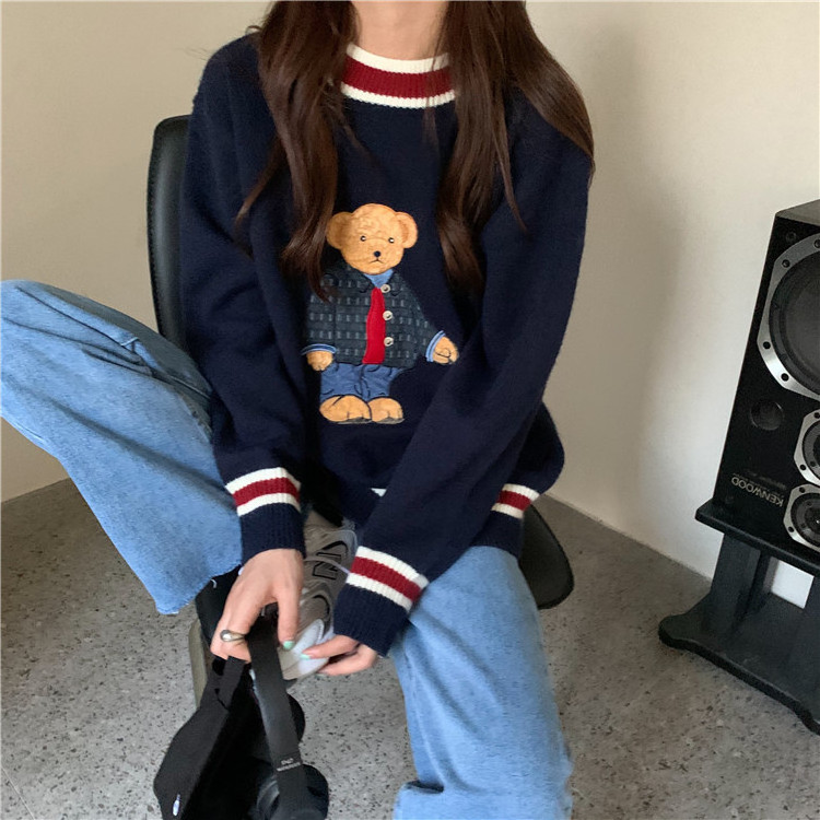 OEM Cute bear embroidery knit college style teddy bear jumpers crew neck loose pullover long sleeve sweater for girl student