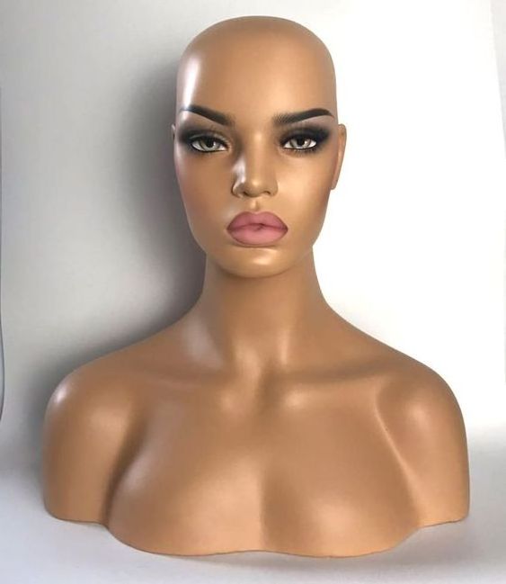 Wholesale Exquisite mannequin dummy head with shoulders and hair for display wigs