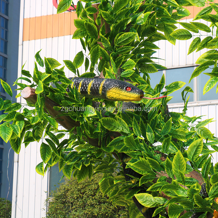 Artificial Animal Realistic Animatronic Snake Anaconda With Tree