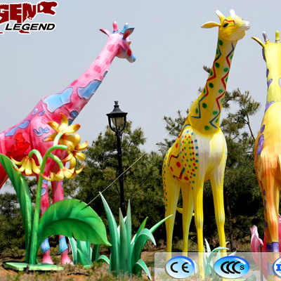 Giraffe lantern Exotic animal simulation model Festive carnival decoration Chinese traditional silk lantern