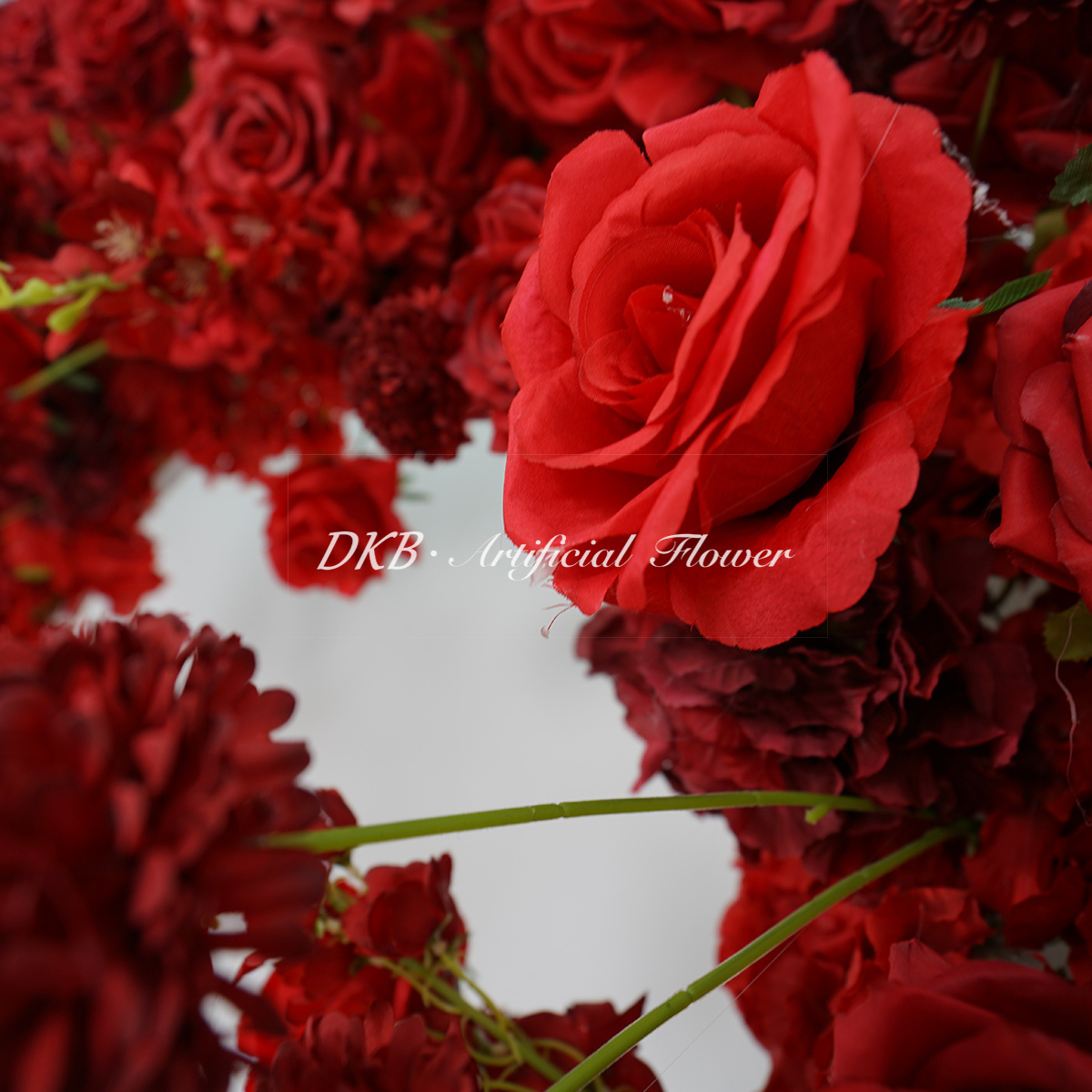 Hot Sale Red Heart Shaped Arch Flowers with Rose For Special Event like Party Centerpieces/ Wedding Decorations