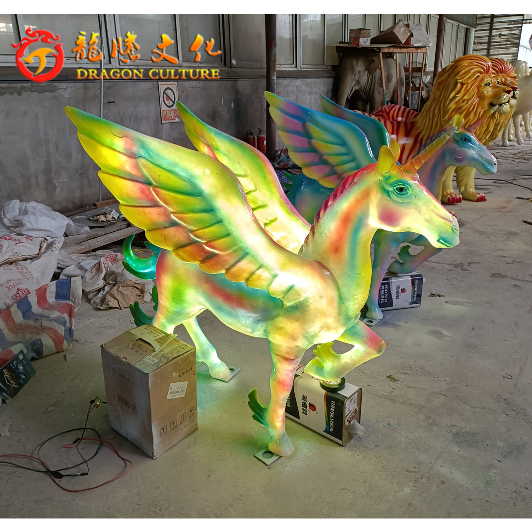 Realistic Fiberglass LED Luminous Luminescent Lighting Simulation Unicorn Resin Animal Statue for Park Outside Decorations