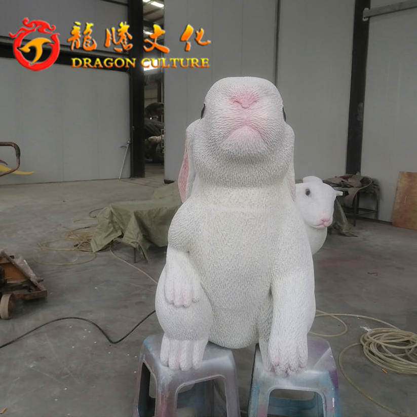 Cutest life size realistic vivid  top Quality fiberglass rabbit statue animatronic animal model for exhibition