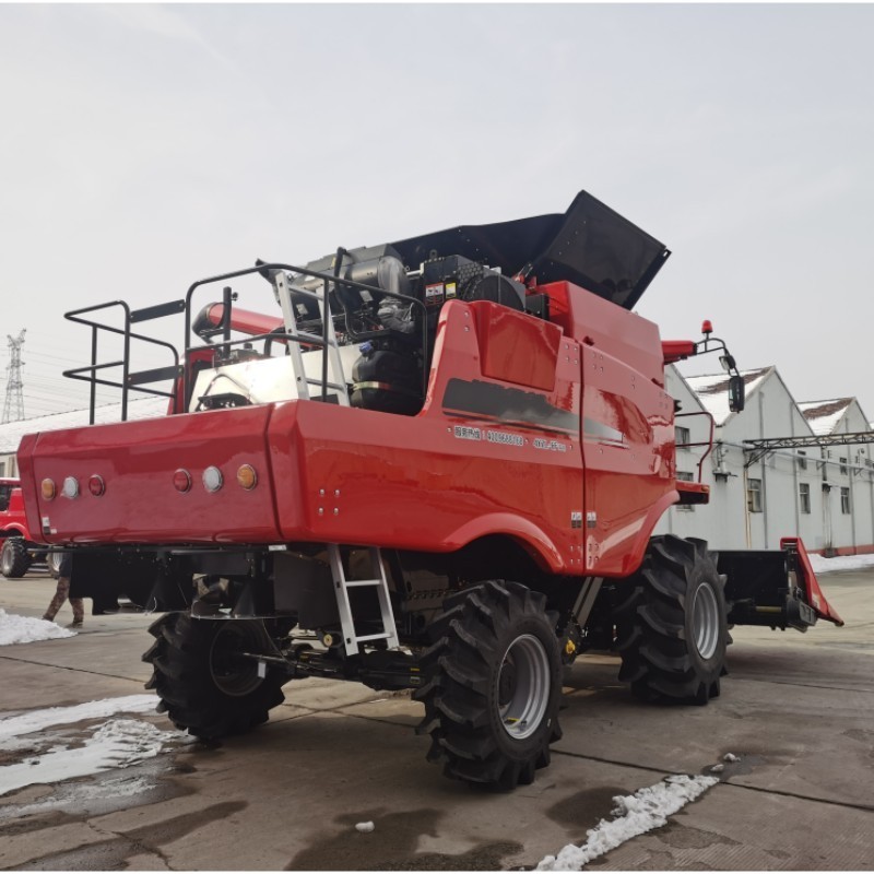 corn farming equipment for harvesting corn maize