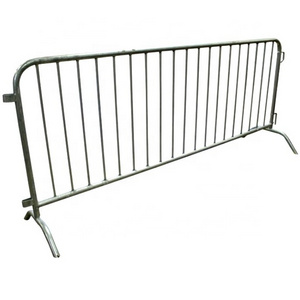 2.4*1.5mHot sell Heavy duty galvanised traffic road safety pedestrian crowd control barriers