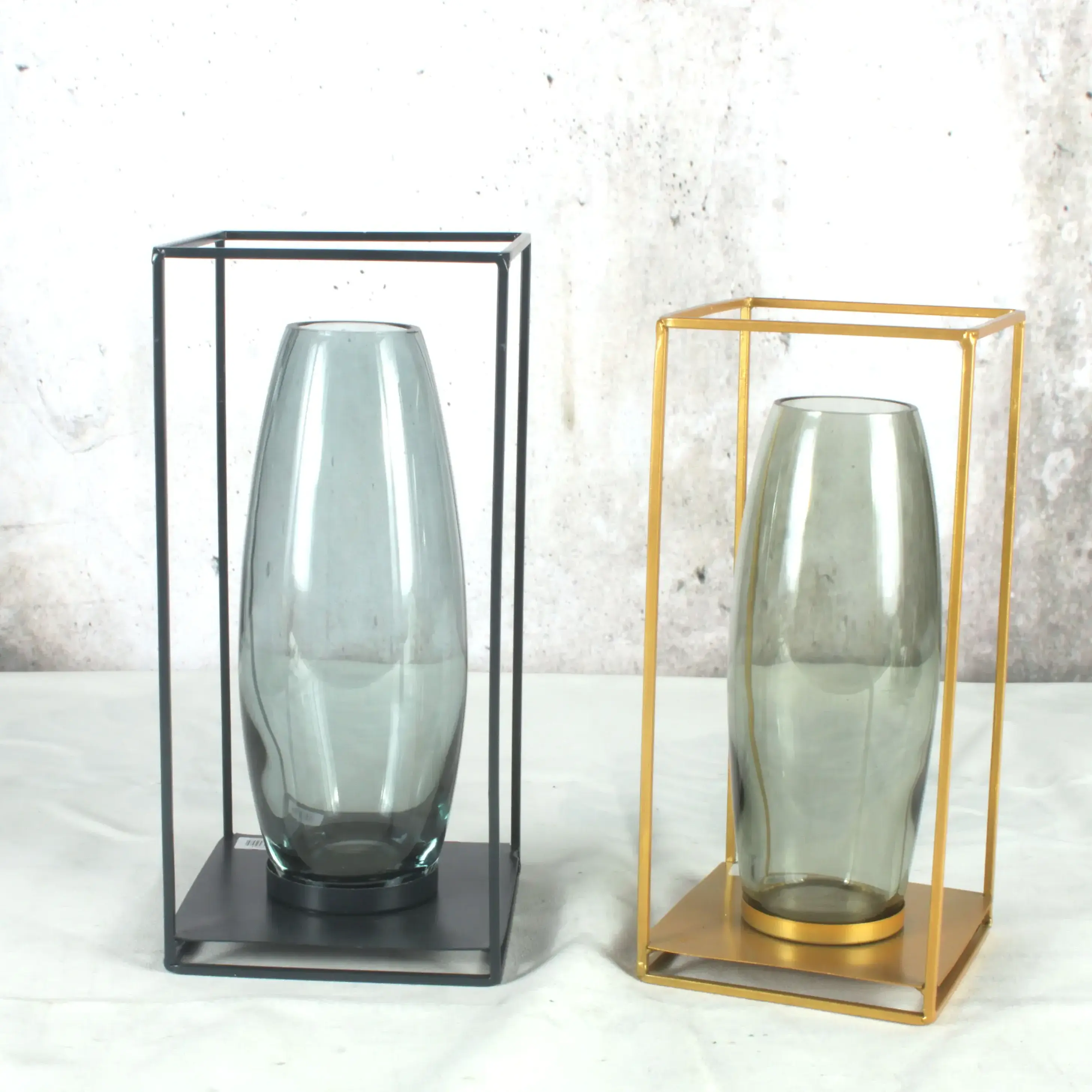 New product ideas 2024 Green vase glass with gold metal stand vases for home decor