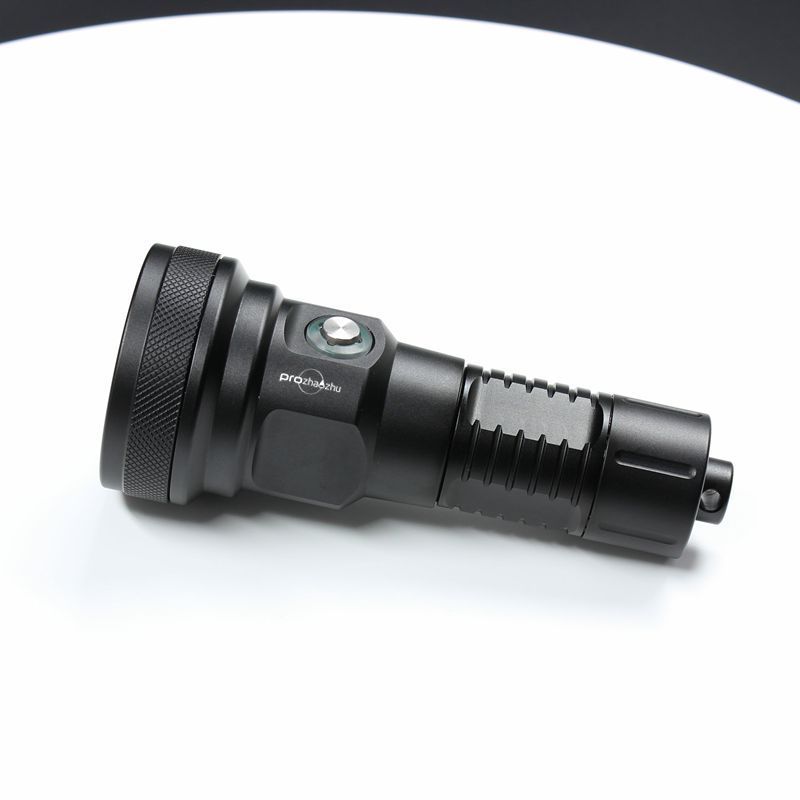 Newest 100M High Power Led Diving Flashlights SFT40 Powerful IPX8 underwater flashlight torch