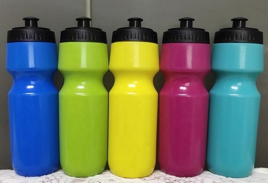 500ML 700ML Plastic Sports Squeeze Water Bottle Insulated Bicycle Water Bottles for Running Soccer Football Water Bottle